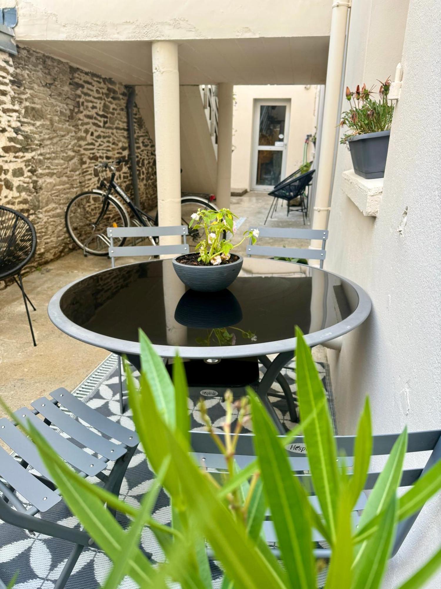 Suite Au Grand Air Chateauneuf-du-Faou Exterior photo