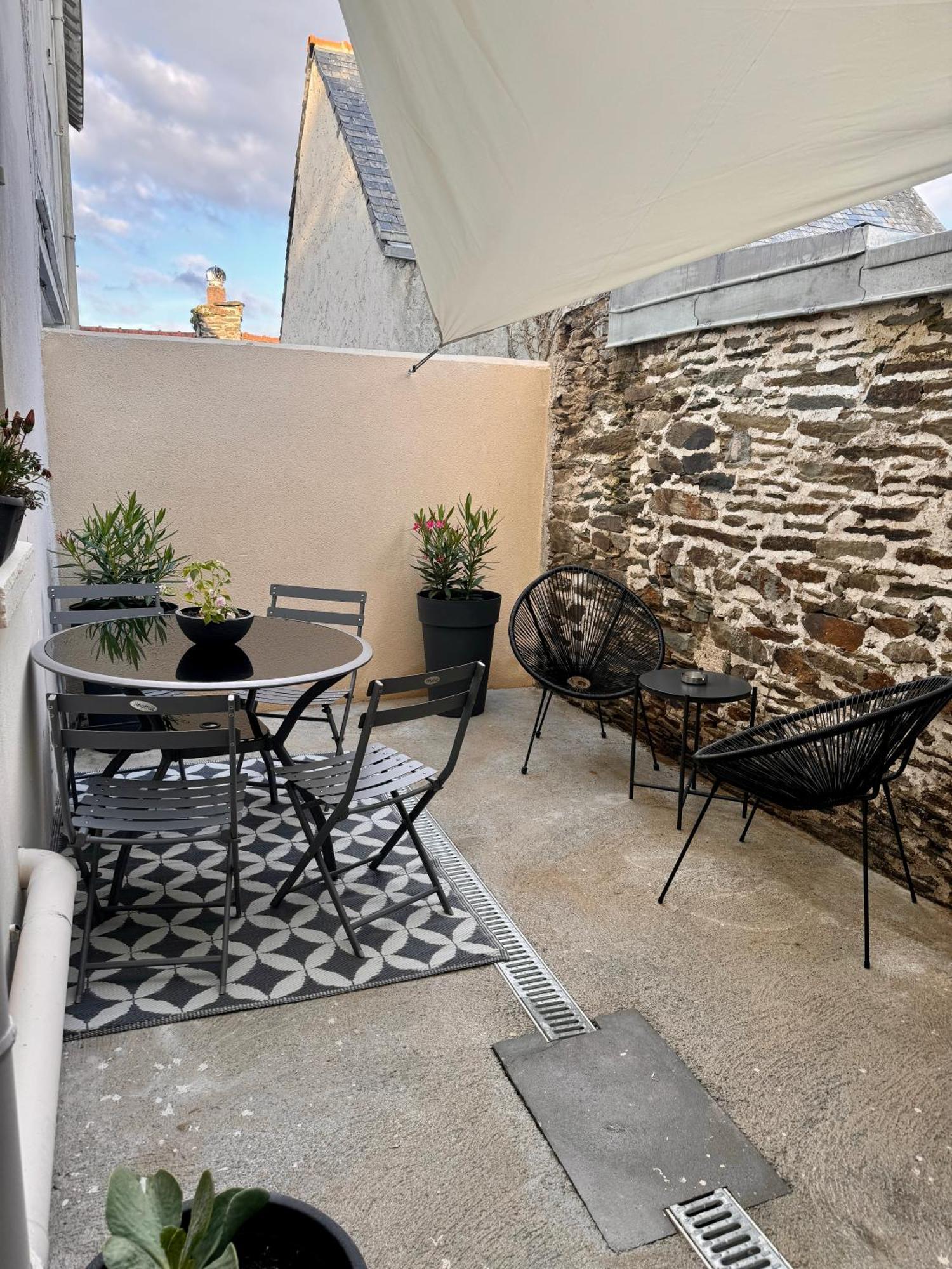 Suite Au Grand Air Chateauneuf-du-Faou Exterior photo